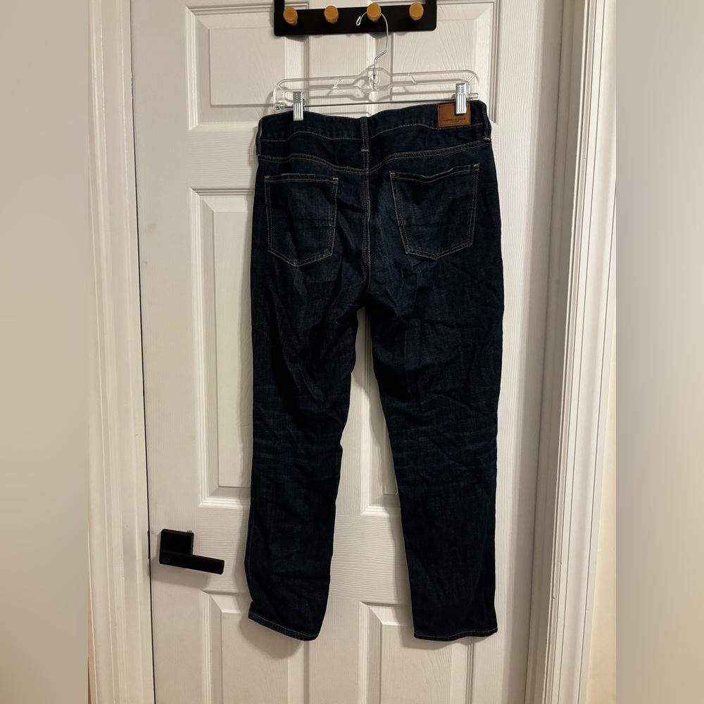 American eagle Dark Wash Distressed Women's Tomgirl Jeans - size 8 Regular - Picture 5 of 6